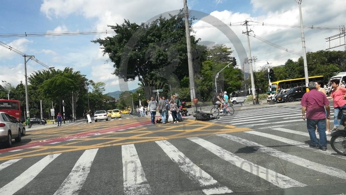 Motociclista resultó herido en accidente en la calle Colombia con la 70
