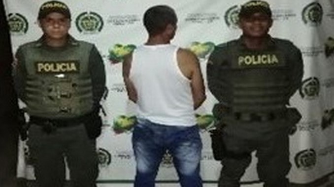 Capturado por intentar ahorcar a su pareja y agredir a un menor de edad