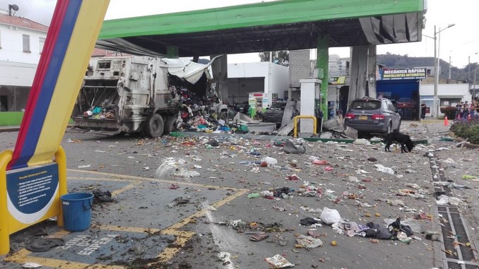 Varios heridos tras explosión en estación de gasolina en Chía, Cundinamarca
