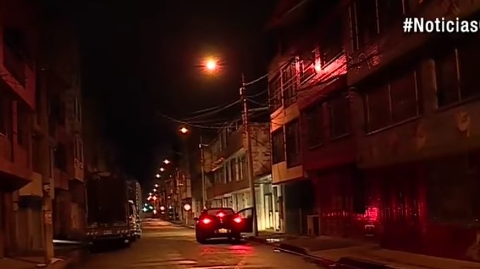 Asesinaron a dos hombres que intentaron evitar el robo de una camioneta en Bogotá