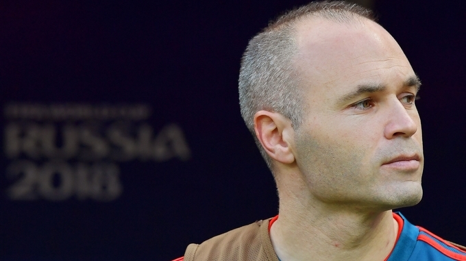 Iniesta se despidió de la selección con un “¡Siempre con la ROJA!”