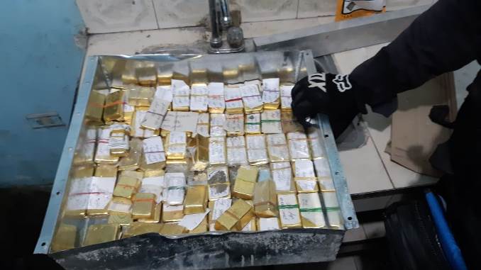 Incautaron lingotes de oro avaluados en más de $6.100 millones que le pertenecían al 'Clan del Golfo'