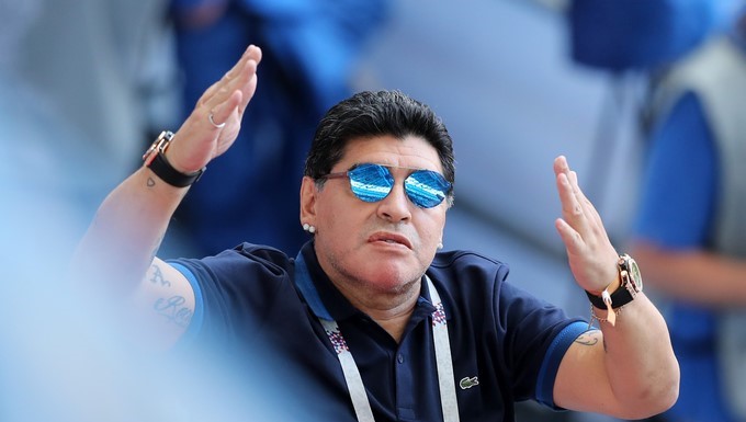 Un "robo monumental", así calificó Maradona el arbitraje del Colombia-Inglaterra 1 maradona Copiar
