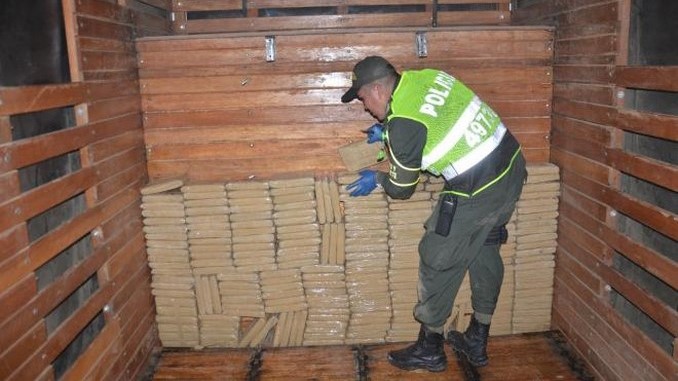 En un camión transportaban 219 paquetes de marihuana en Putumayo
