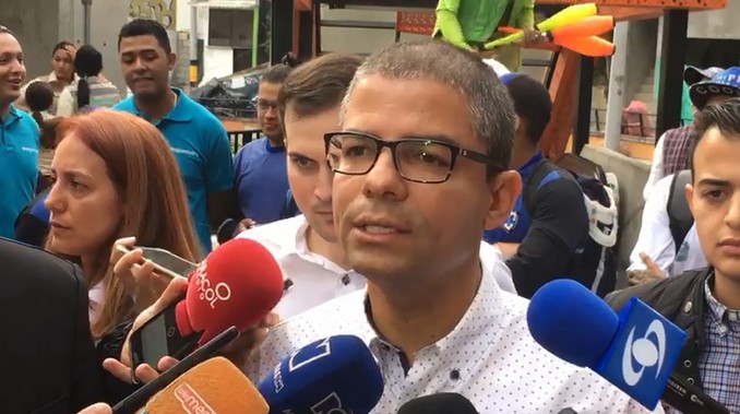 El secretario de Educación de Medellín, Luis Guillermo Patiño