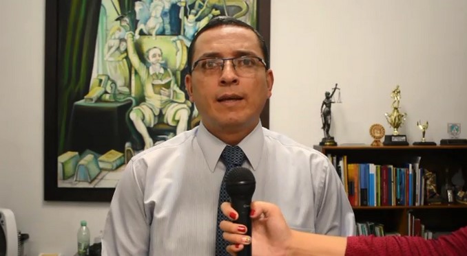 El secretario de Educación y Cultura de Itagüí, Guillermo León Restrepo
