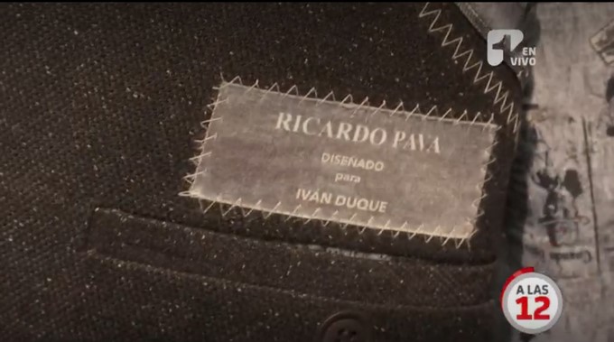Traje de Iván Duque hecho por Ricardo Pava para la posesión/ Captura de Canal 1
