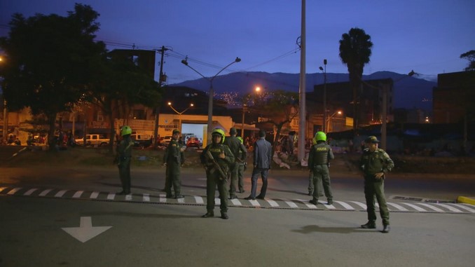 VIDEO y FOTOS: Así fue el Megaoperativo para desmantelar el "Bronx de Medellín" en la Avenida de Greiff 3 Bronx_Medellin_7