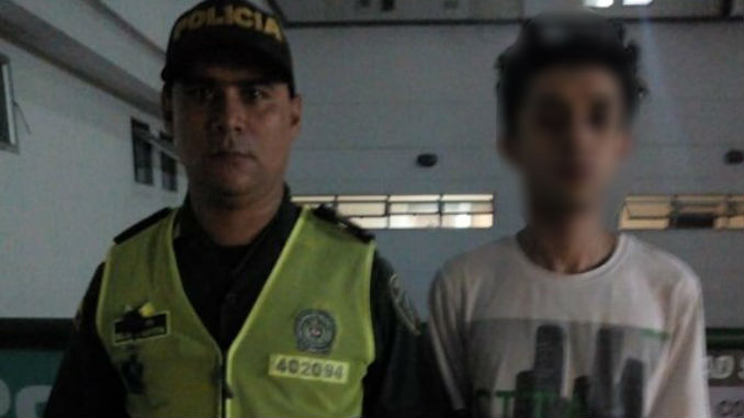En medio de un procedimiento lo capturaron en Laureles 1 Capturado_Laureles