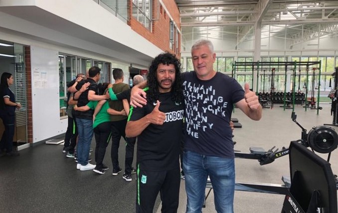 Jorge Almirón fue a la sede de Nacional a despedirse 4 Jorge Almiron Despedida de Nacional 2