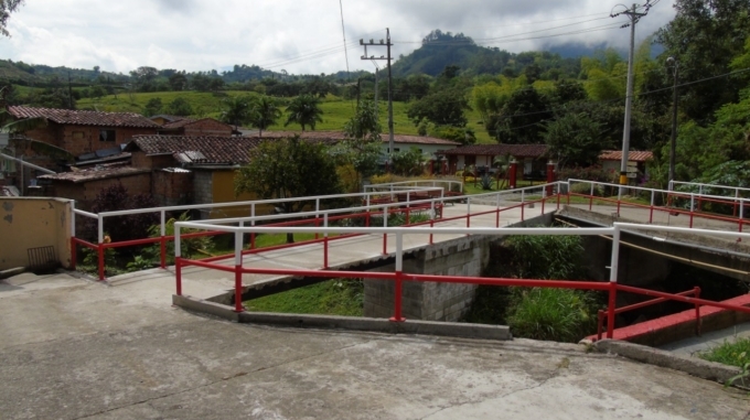 El municipio de Venecia estrenará hoy dos puentes peatonales entregados por Dapard