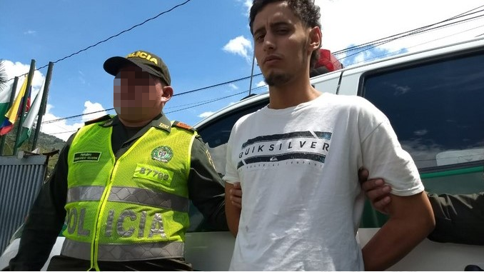Capturado "alejo" , uno de los delincuentes mas buscados de la Comuna 13 1 alias alejo