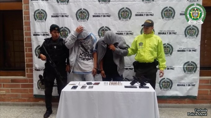En video. En Niquía fueron capturados 'El Crazy' y 'El Tigre', delincuentes con tremendo prontuario 1 capturados el crazy y el tigre Copiar