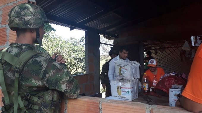 Ejército apoyó a la comunidad afectada por emergencia ambiental en Guamal, Meta