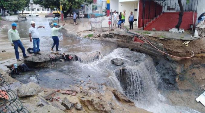 Los estragos de las lluvias en Barranquilla. Varias terrazas de viviendas colapsaron