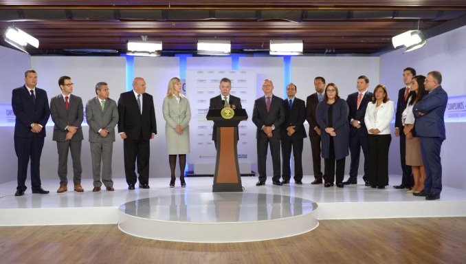 Santos - sanción de la Ley que categoriza a Cali como Distrito Especial