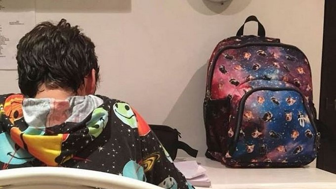 ni%C3%B1o morral
