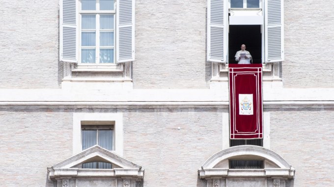 Piden acciones concretas al papa en su cruzada contra los curas pederastas