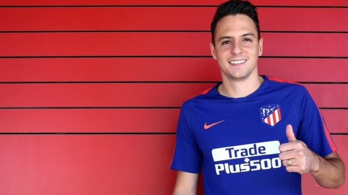Presentación del lateral colombiano Santiago Arias