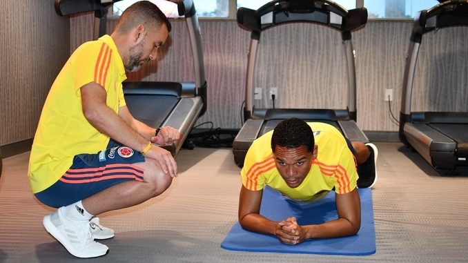 Carlos_Bacca_colombia