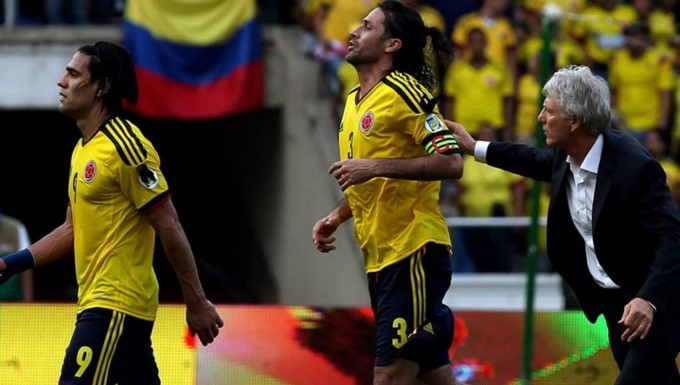 "¿Dirigir a México? Ojalá Pékerman vaya a un club" 1 FALCAO Y PEKERMAN Copiar