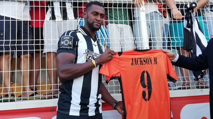 Video: "Mi intencion es superar los dos años que llevo sin jugar": Jackson Martínez durante su presentación en el Portimonense 2 Jackson martinez Portimonense