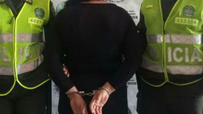 "Hulk", unidad canina, le detectó marihuana en su poder 1 Mujer_Capturada_