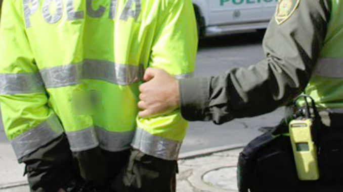 Policia_Capturado