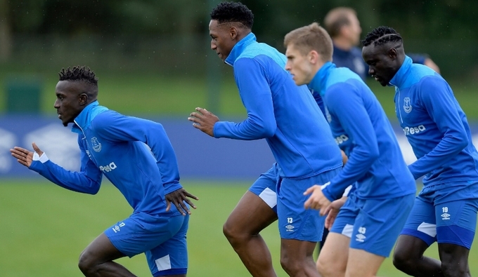 Video: El debut de Yerry en el Everton está cada vez más cerca, ya entrenó a la par con sus compañeros 2 Yerry mina5
