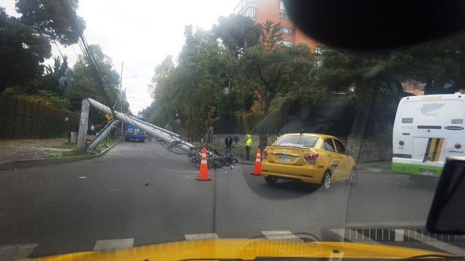 Accidente de bus del SITP dejó sin luz a 1.600 personas