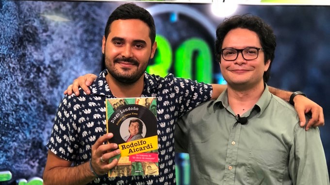 El periodista y escritor Diego Londoño y el músico e hijo de Rodolfo Aicardi, Rodolfo Aicardi JR