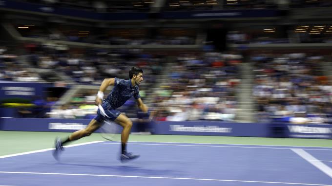 FOTOS: Djokovic vence a un buen Del Potro en la primera final bajo techo 1 djokovic camp1