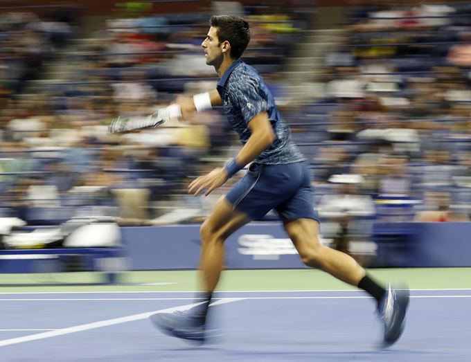 FOTOS: Djokovic vence a un buen Del Potro en la primera final bajo techo 3 djokovic camp2