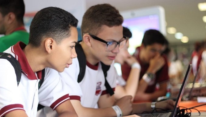 En Medellín adelantana feria de educación superior, denominada Feria Avanza al siguiente Nivel