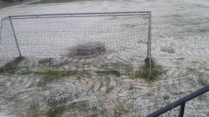 Los estragos que dejó la granizada en la vía Bogotá - La Vega