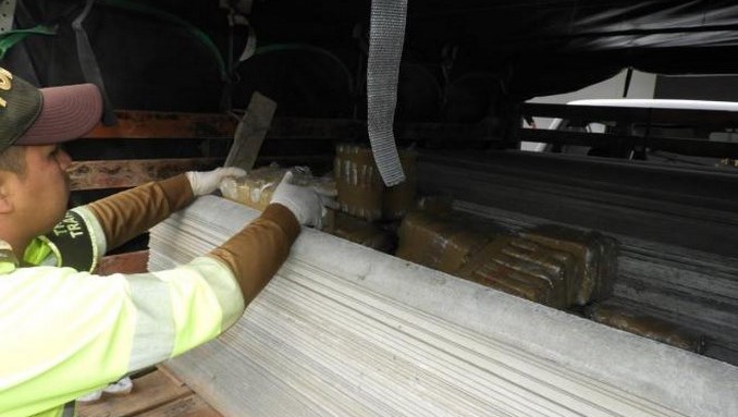 Autoridades incautaron 379 mil gramos de marihuana cripy camuflados en un vehículo en Norte de Santander