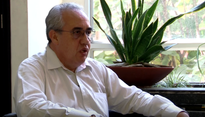 Pablo Elías González, nuevo director de la UNP