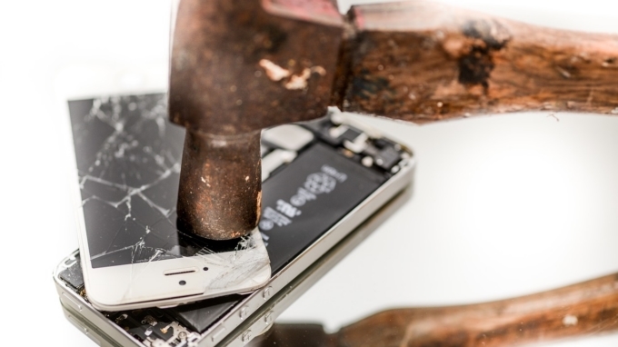 Sin importar cómo se destruya la información, los expertos forenses la pueden recuperar