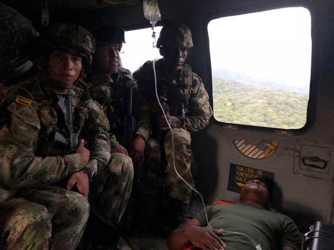 En un helicóptero de la Fuerza Aérea fueron evacuados nueve soldados con síntomas de enfermedades tropicales