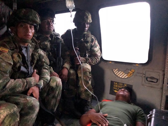 En un helicóptero de la Fuerza Aérea fueron evacuados nueve soldados con síntomas de enfermedades tropicales