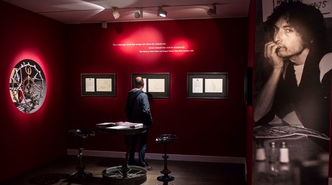 ¡Bob Dylan ilustrado! 60 de sus canciones hoy hacen parte de reconocida galería en Londres