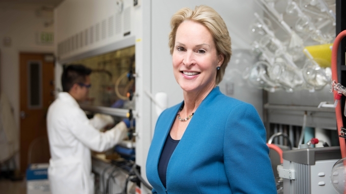 El Nobel de Química reconoció el aprovechamiento del poder de la evolución en el desarrollo de proteínas 2 Frances H Arnold nobel quimica