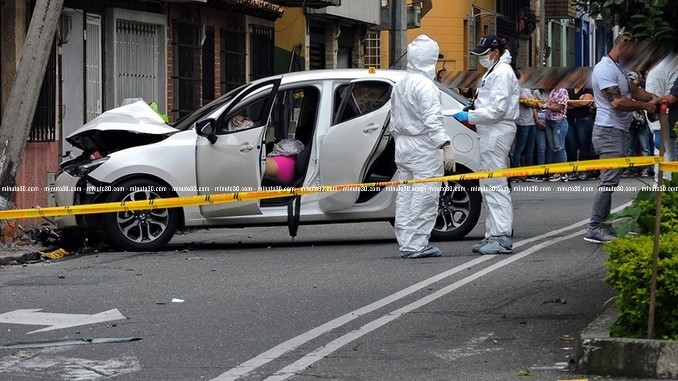 FOTOS: Así fue la inspección técnica del cadáver de la mujer asesinada en Envigado 4 Homicidio_Mujer_Envigado_11.jpg