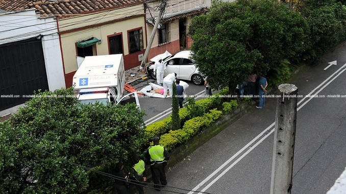 FOTOS: Así fue la inspección técnica del cadáver de la mujer asesinada en Envigado 7 Homicidio_Mujer_Envigado_6.jpg