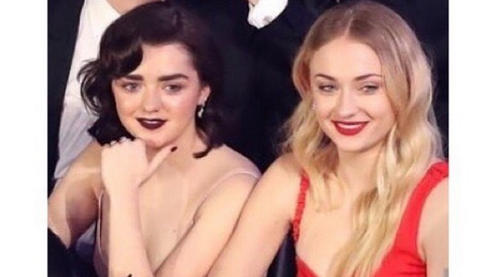 Maisie Williams y Sophie Turner/ Tomada de Instagram: @sophiet