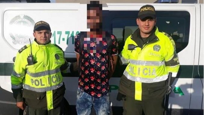 El curioso trino con el que Transmilenio reportó la captura de un hombre que manoseó a otro en una estación