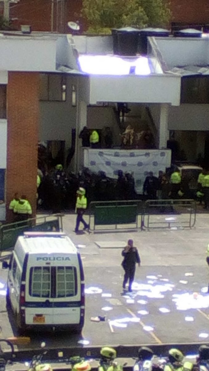 Nueve heridos, entre ellos dos policías, dejó un intento de fuga en la estación de Policía de Suba en Bogotá
