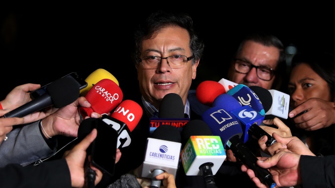 Esta es la versión de Gustavo Petro respecto al vehículo que arrolló a varios estudiantes durante las protestas