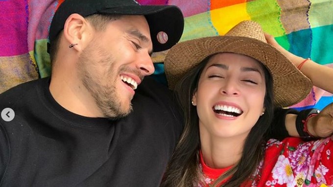 Sebastián Caicedo y Carmen Villalobos/ Tomada de Instagram: @jusecalo