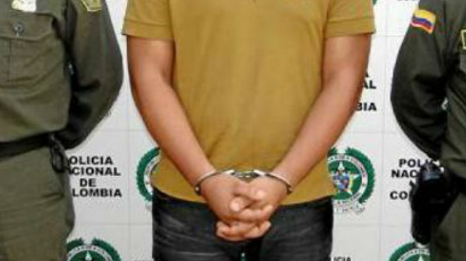 “Cogió la cabeza como si fuera un balón de fútbol y le daba patadas”, lo que se sabe del joven que degolló a su padrastro